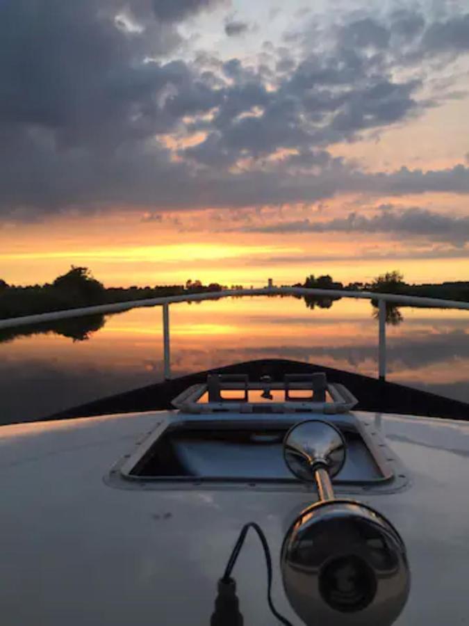 Boat Stoer - Inclusief Sloep Jutrijp ภายนอก รูปภาพ