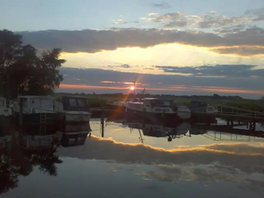 Boat Stoer - Inclusief Sloep Jutrijp ภายนอก รูปภาพ